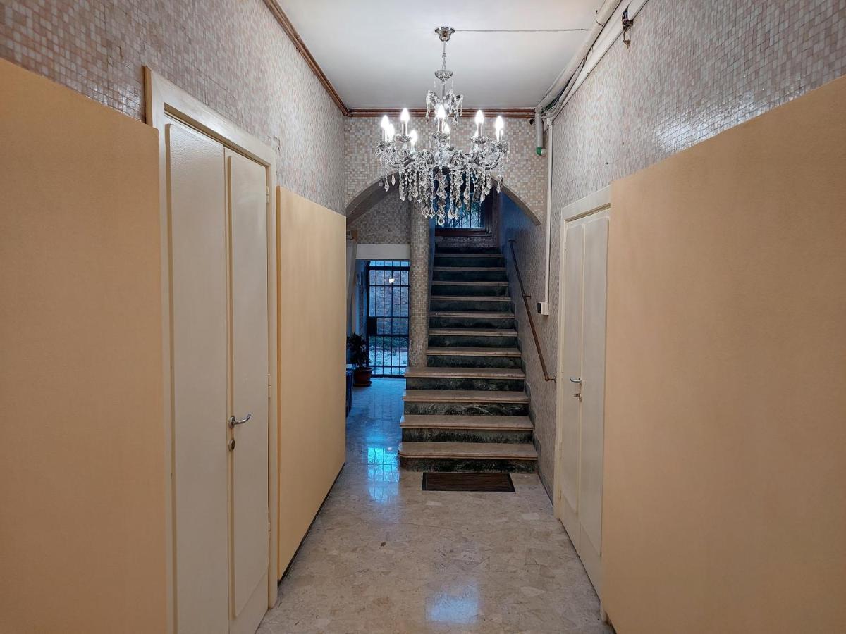 Ca' Francesca Suite Terrace In Венеция Экстерьер фото